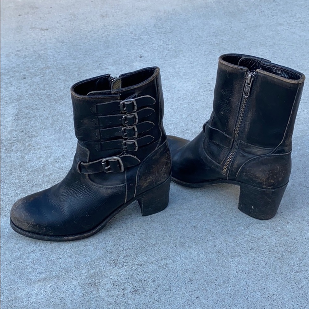 Frye Kelly belted boots 7.5